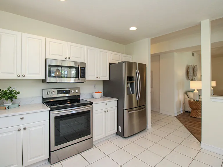 600 Diamond Cir #607 — Photo 25