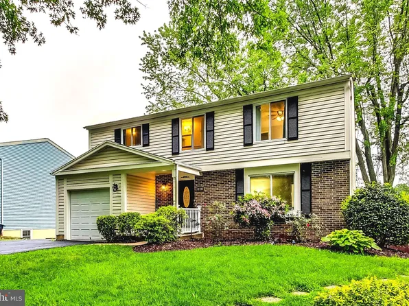 18708 Flower Hill Way, Gaithersburg, MD 20879
