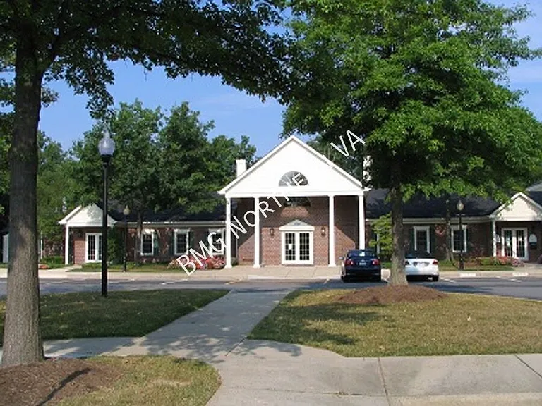 12005 Ridge Knoll Dr #10 — Photo 32