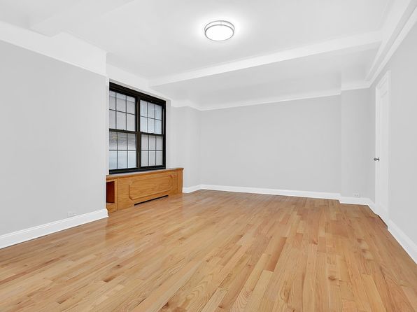 1 University Pl APT 4G
