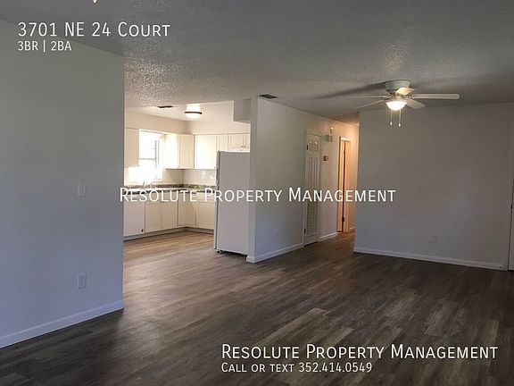 4th image of 3701 NE 24th Ct