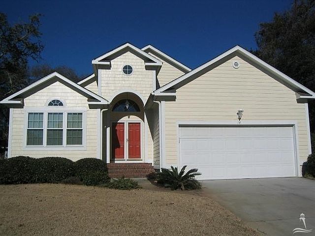 1st image of 130 Fairway Dr