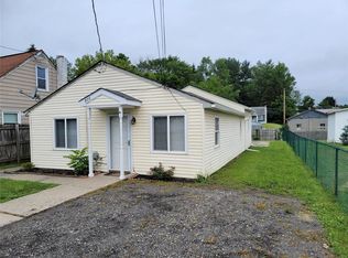 806 Carl St, Endicott, NY 13760