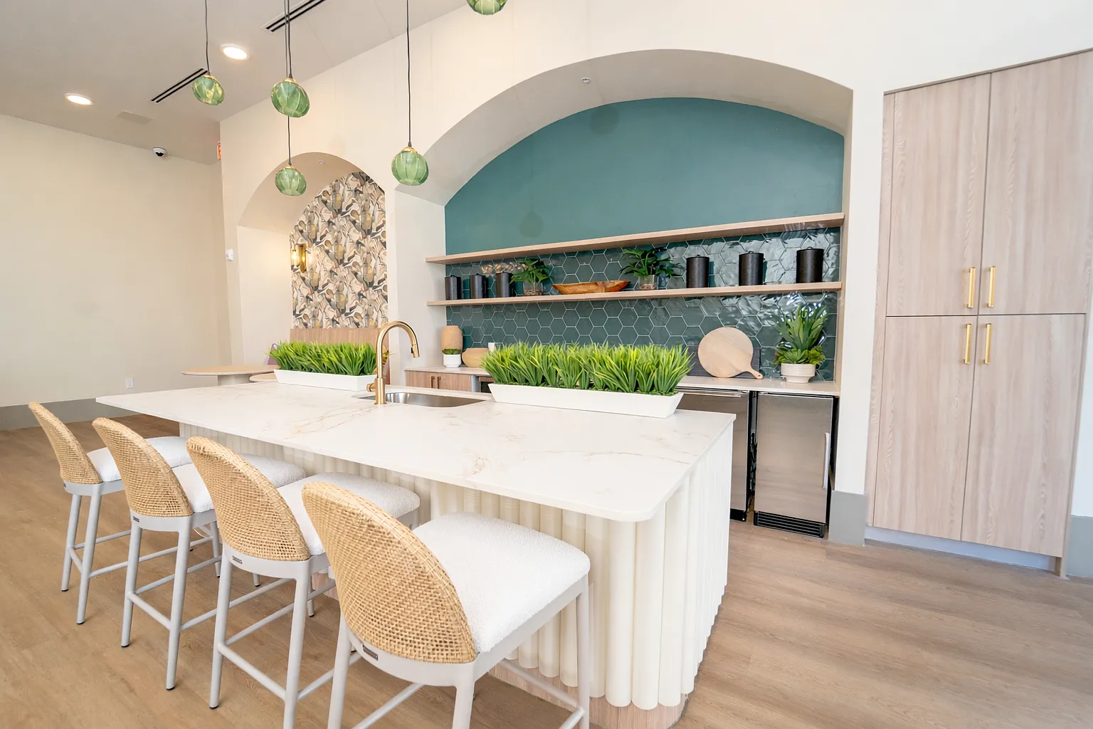 Courtside II — Photo 4