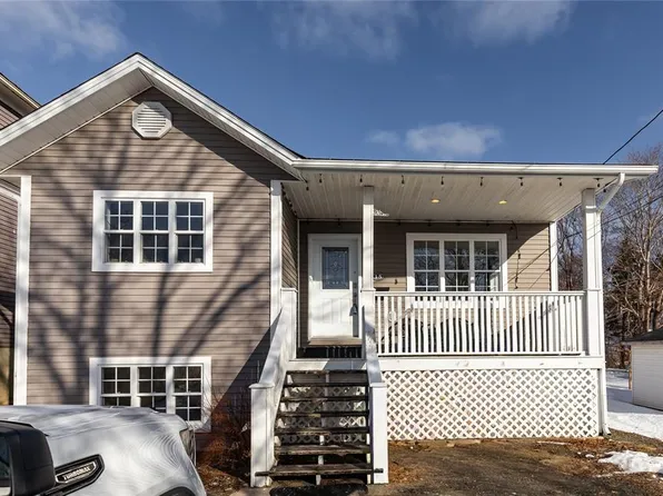 15 Boggy Hall Place, St. John`s, NL A1E2E4