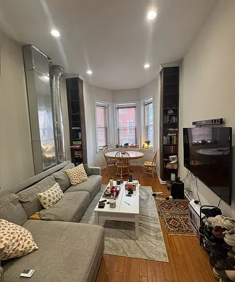 144 N 21st St #1 — Photo 1