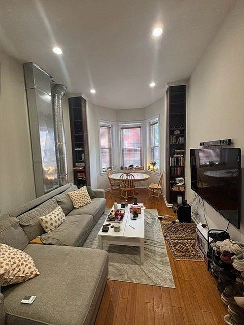 1st image of 144 N 21st St #1