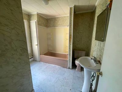 226 E Snyder Ave, Lansford, PA, 18232