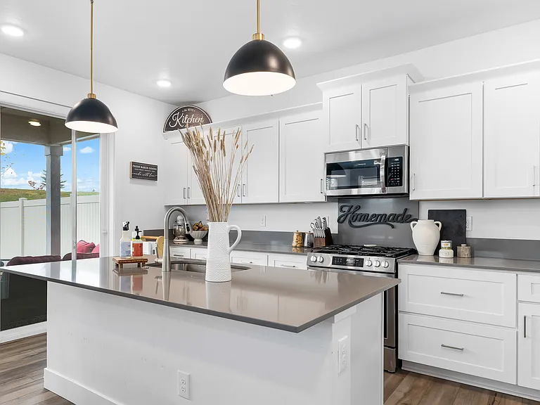 8154 W Fern St — Photo 16