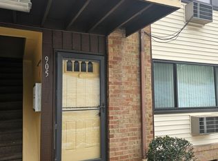 905 Cricket Ln, Woodbridge, NJ