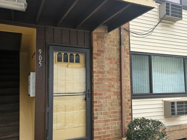 905 Cricket Ln, Woodbridge, NJ 07095