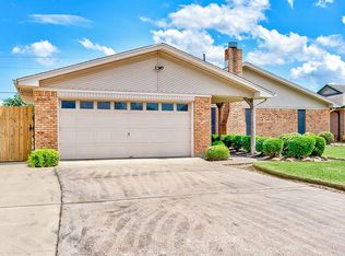 2207 Avenue L, Nederland, TX 77627