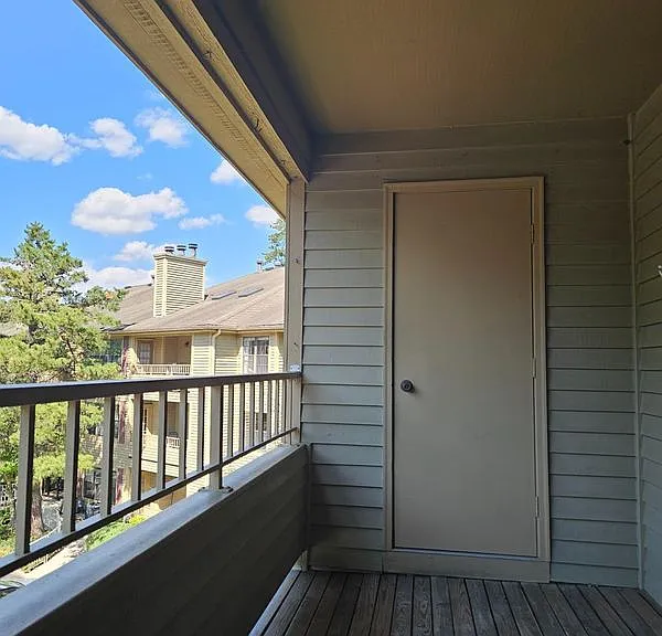2809 Ridgefield Ct — Photo 10