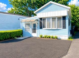 1190 Grange Rd Trailer O4, Allentown, PA 18106
