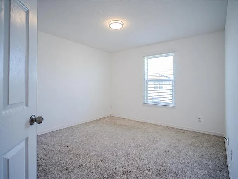 1284 Wispy Cypress Dr — Photo 9