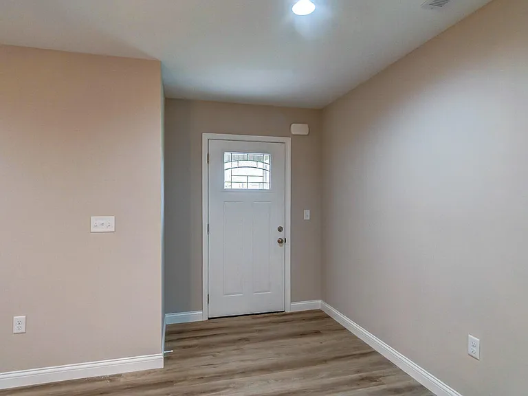 182 Garden Gate Dr — Photo 6