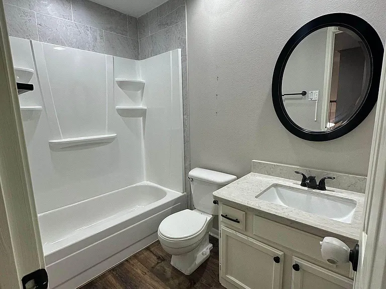 4907 Greenriver Valley Dr — Photo 16