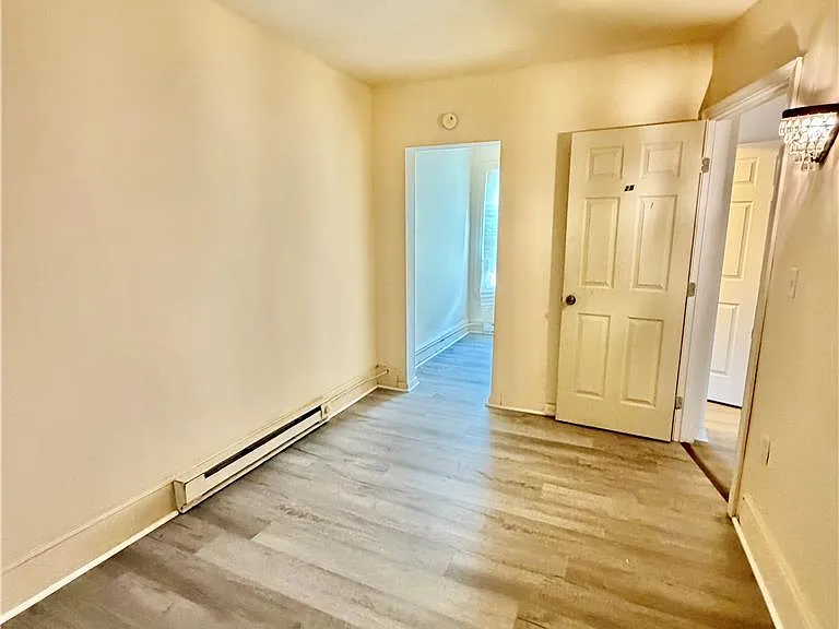110 Graham Pl — Photo 3
