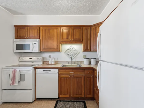 78 10th St E Unit 2807, Saint Paul, MN 55101