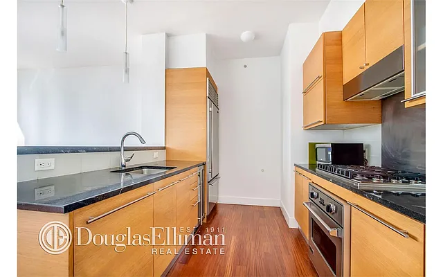 Rented by Douglas Elliman | media 9