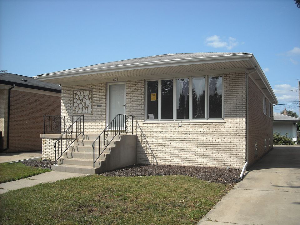 1st image of 604 Escanaba Ave