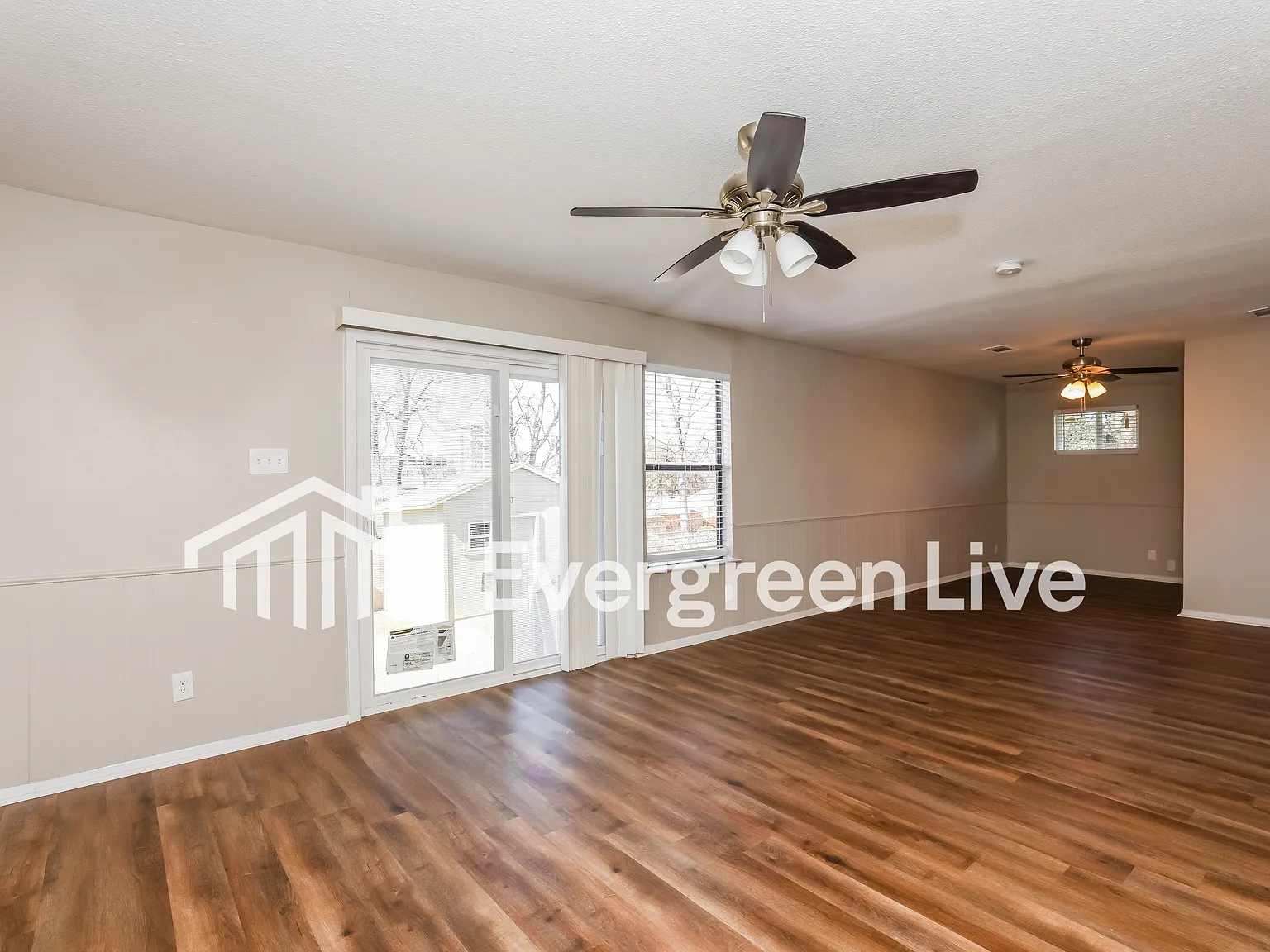 3 bed, 2.0 bath, 1890 sqft, $2,095 — Photo 3