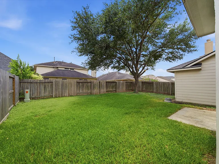 815 Osprey Pass — Photo 20