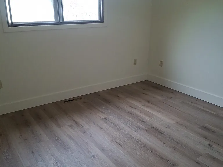402 N 19th Ave #404 — Photo 6
