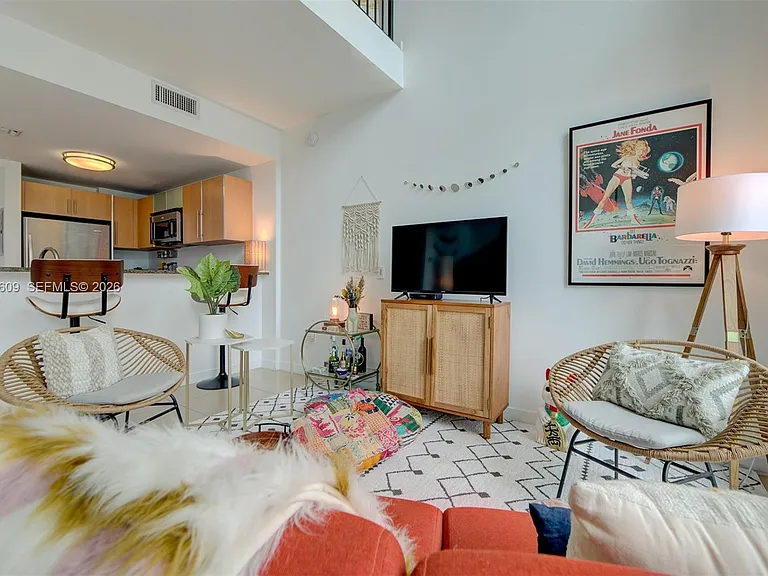 300 S Biscayne Blvd #L-428 — Photo 12