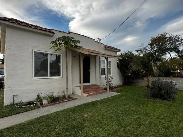 20821 Alburtis Ave, Lakewood, CA 90715