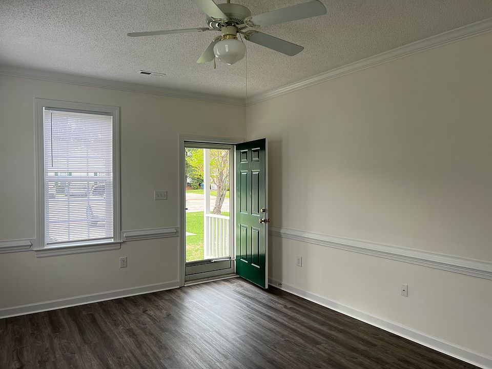 NEW LVP Flooring