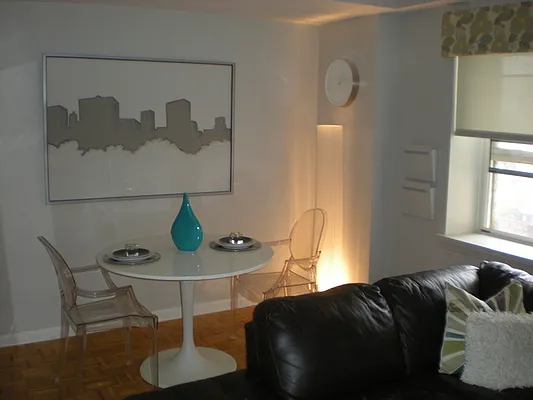 Sold by Tabak Real Estate | media 13