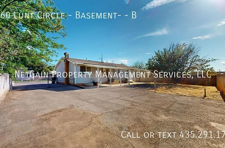 1060 Lunt Cir #B — Photo 19
