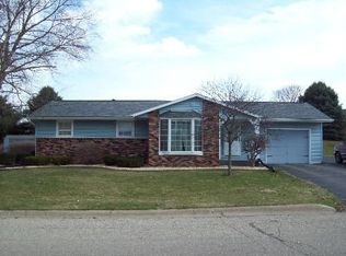 514 Don Marquis Dr, Walnut, IL 61376