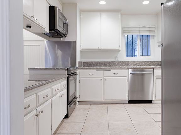 3rd image of 2354 Fletcher Dr APT 134