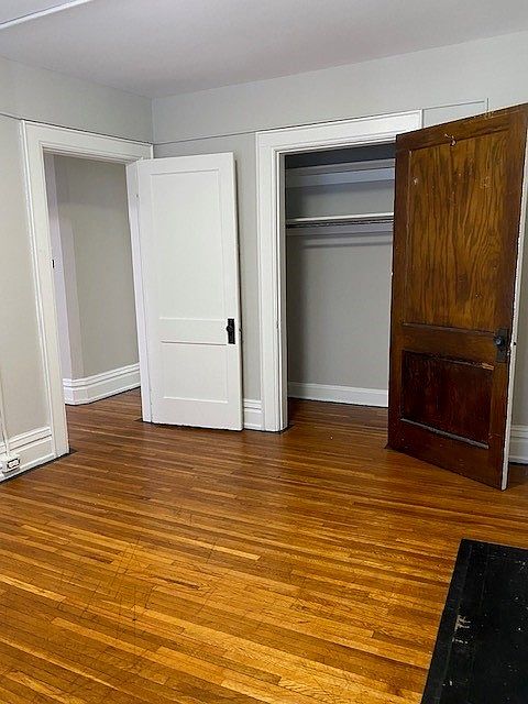 The Triad E Primary Bedroom