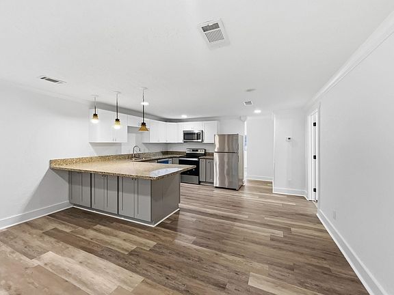 5th image of 705 Moreland St