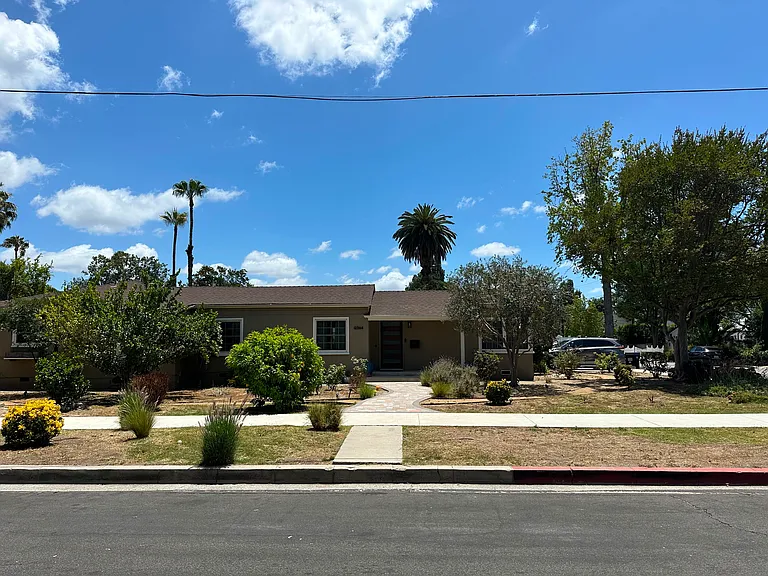 12364 Emelita St — Photo 6