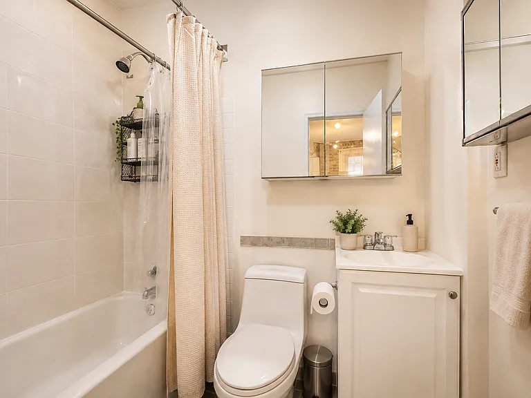 8 Rivington St #6 — Photo 5