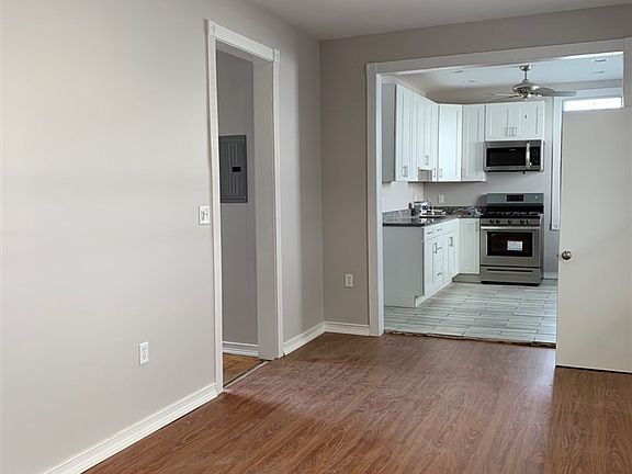 3rd image of 267 Pacific Ave #2