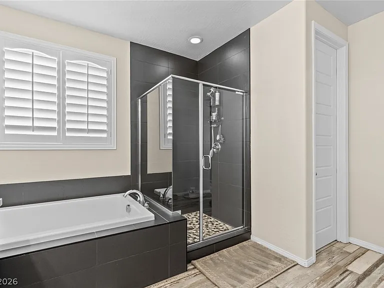 664 Sostenuto St — Photo 19