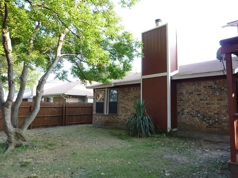 7604 Cedarhill Rd — Photo 21