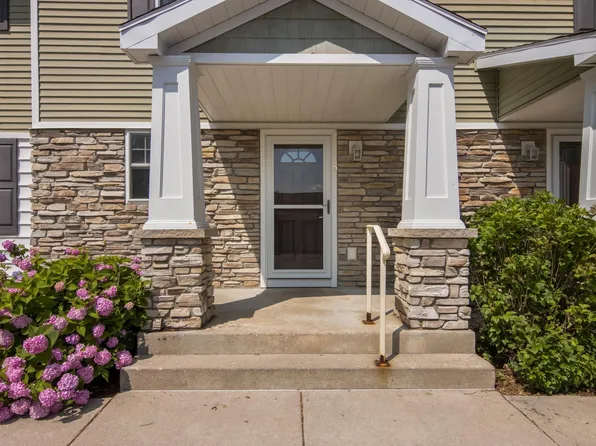 1424 Newport St, Traverse City, MI 49686
