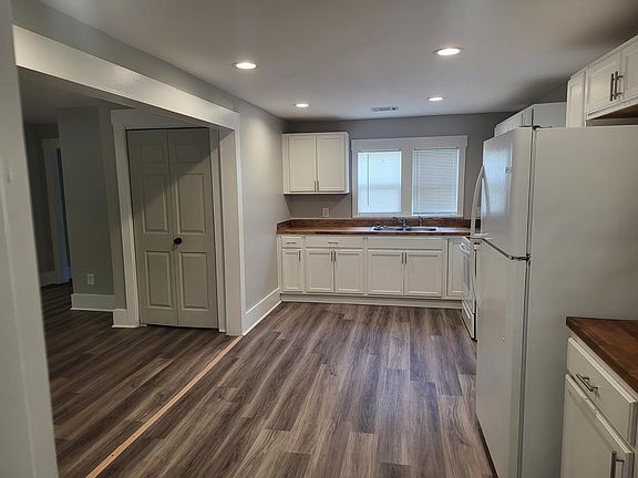 5th image of 8 Suncrest Dr