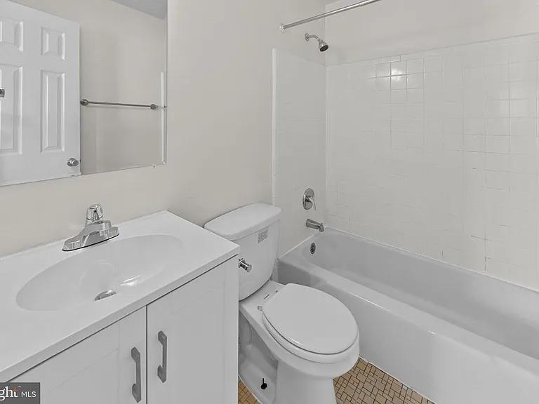 12814 Epping Ter #2-B — Photo 18