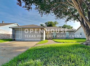 18538 Spinney Ln, Cypress, TX 77433