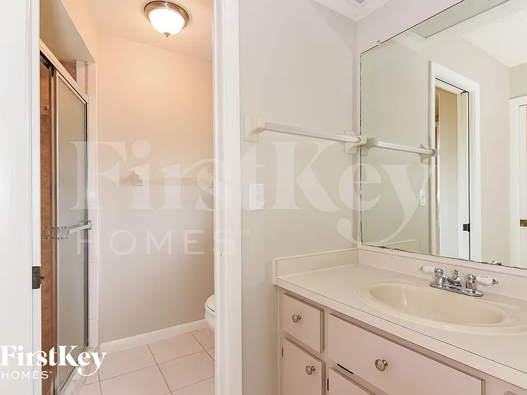 620 SE 29th St — Photo 10