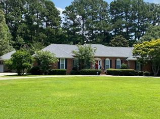 4 Leewood Dr, Humboldt, TN 38343