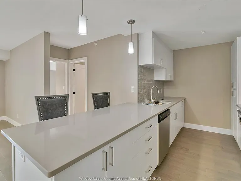 2550 Sandwich West Pkwy #303 — Photo 8