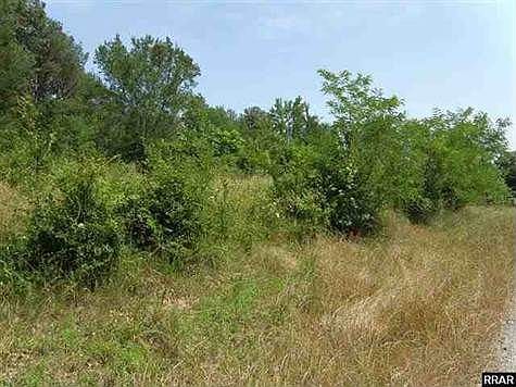 2nd image of 270 Pierce Rd